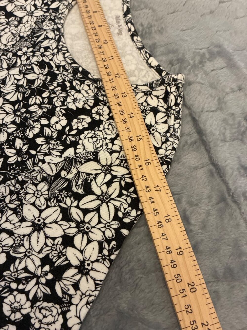 Vintage White Stag Floral Cotton Top Womens Large 12/14 Black White Short Sleeve - Picture 8 of 8